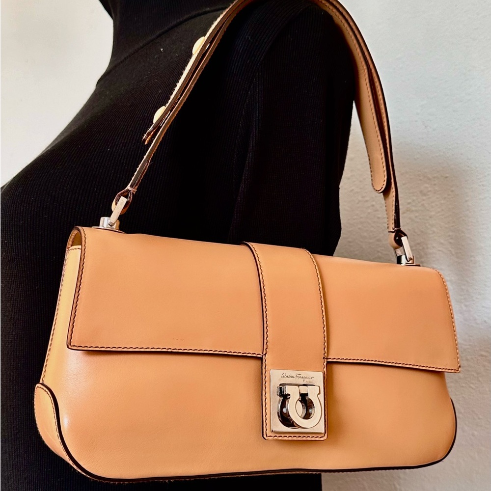SALVATORE FERREGAMO Shoulder Bag